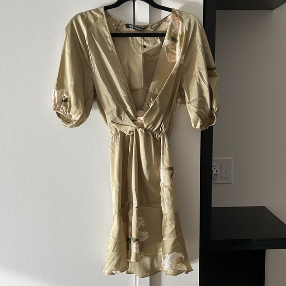 NWT Zara Print Dress with Knot - Picture 7 of 9